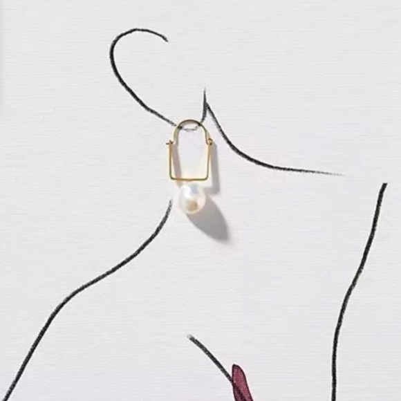 New Anthropologie Gold Square Baroque Hoop Earrings - Picture 2 of 7